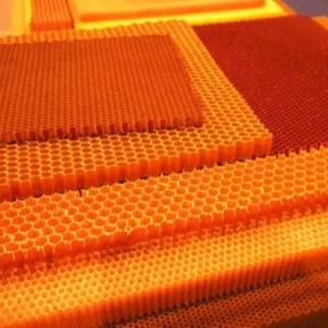 China Customizable 4.8 Density Aviation Grade Aramid Honeycomb Core With Chemical Resistance factory