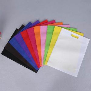 China Customized Logo Non Woven Fabric Bags With Offset Printing Foldable Design factory