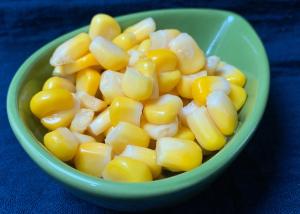 China Steamed Tinned Yellow Canned Sweet Corn With Easy Open Lids factory