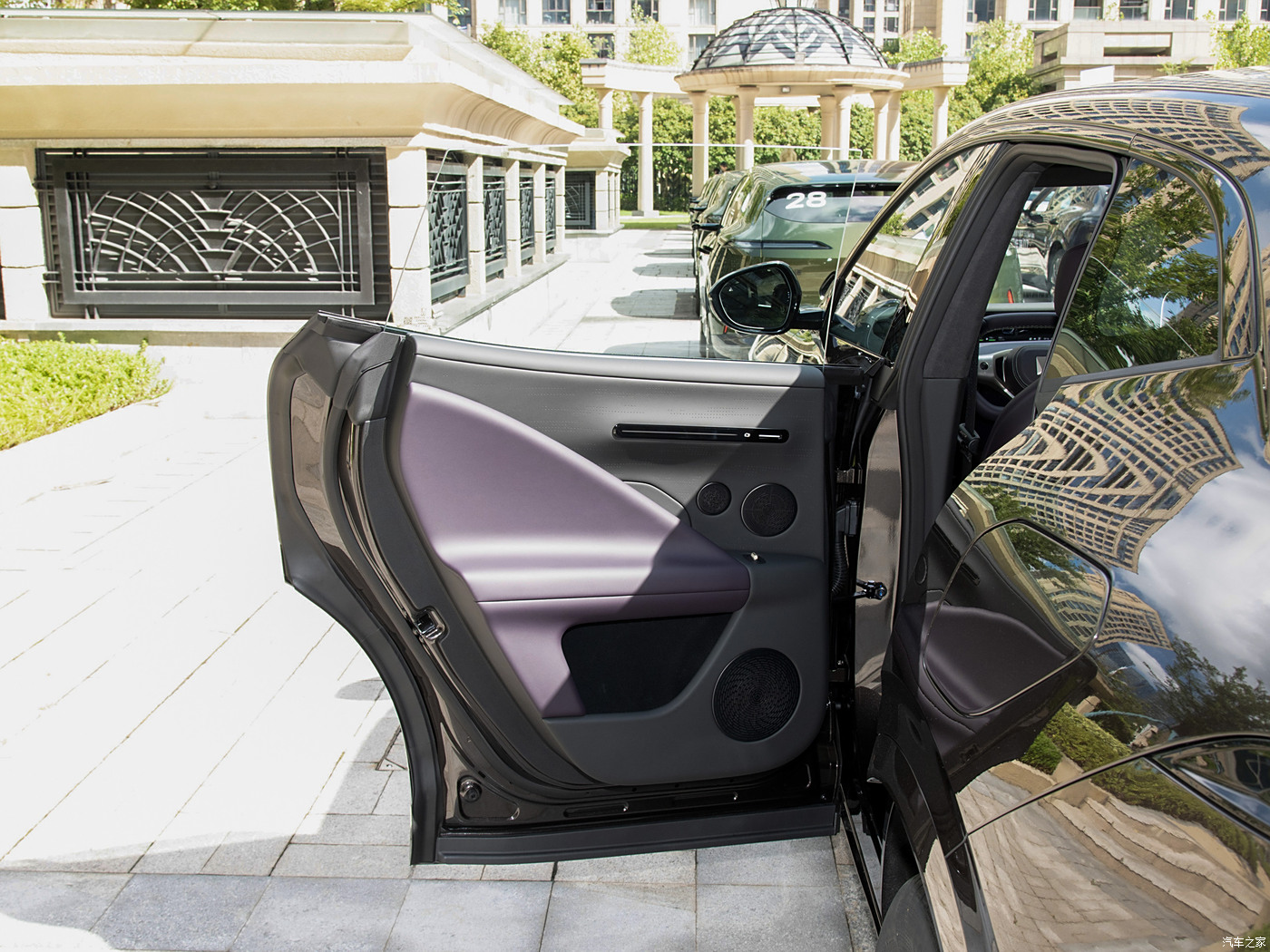 AVATR 07 2024 Pure Electric Extended Range 5 Door 5 Seat SUV Launched Model Maximum Speed 190km/h-200km/h Curb Weight 2240kg