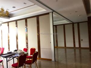 China Simple Elegant Banquet Hall Partition Wall 85mm-100mm Thickness factory