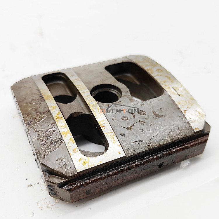 Excavator Hydraulic Parts 4HK1 Engine ZX240-3 ZX200-3 HPV118 Valve Plate 2052073 2052067