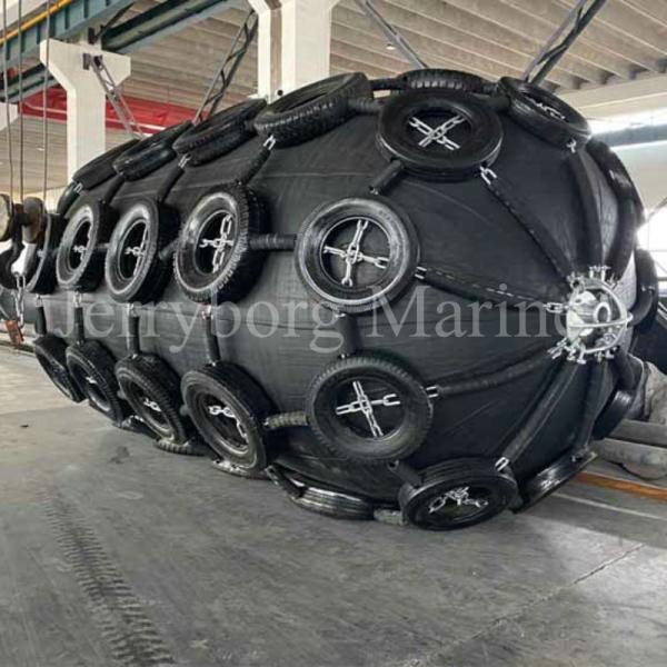 China 50kpa 80kpa Yokohama Pneumatic Fender High Pressure Inflatable Rubber Fender factory