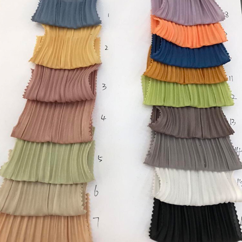 Anti Static 56" Width Crepe Woven Fabric Polyester Satin Plisse Pleated Fabric Sustainable Crinkled