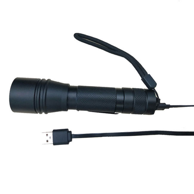 920 Lm 10W Rechargeable Led Torch With USB Port 50hrs Running Time