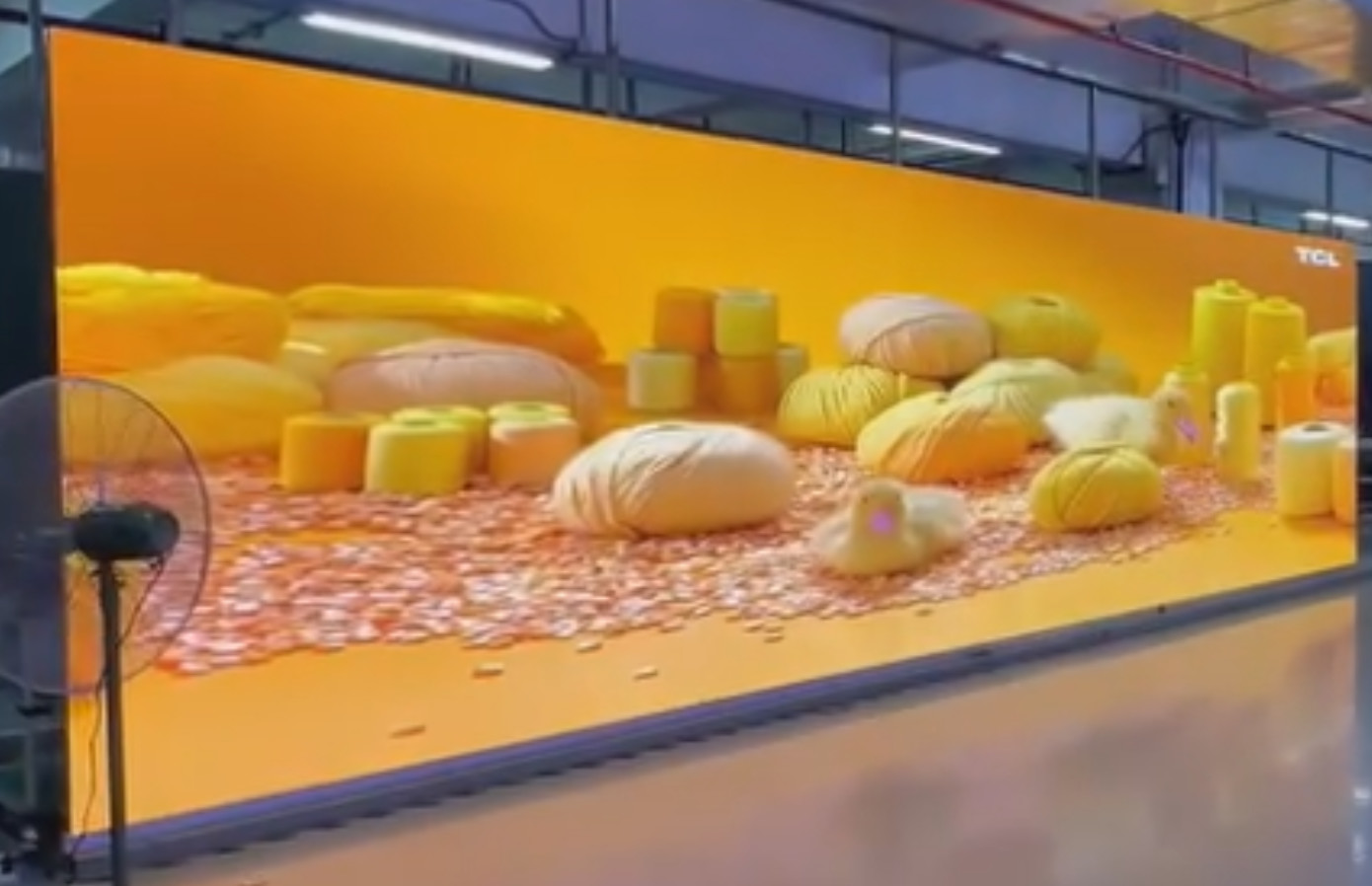 5mm Pixel Outdoor LED Screen 960mm Cabinet for Impactful Advertising in 10-90% Humidity Range