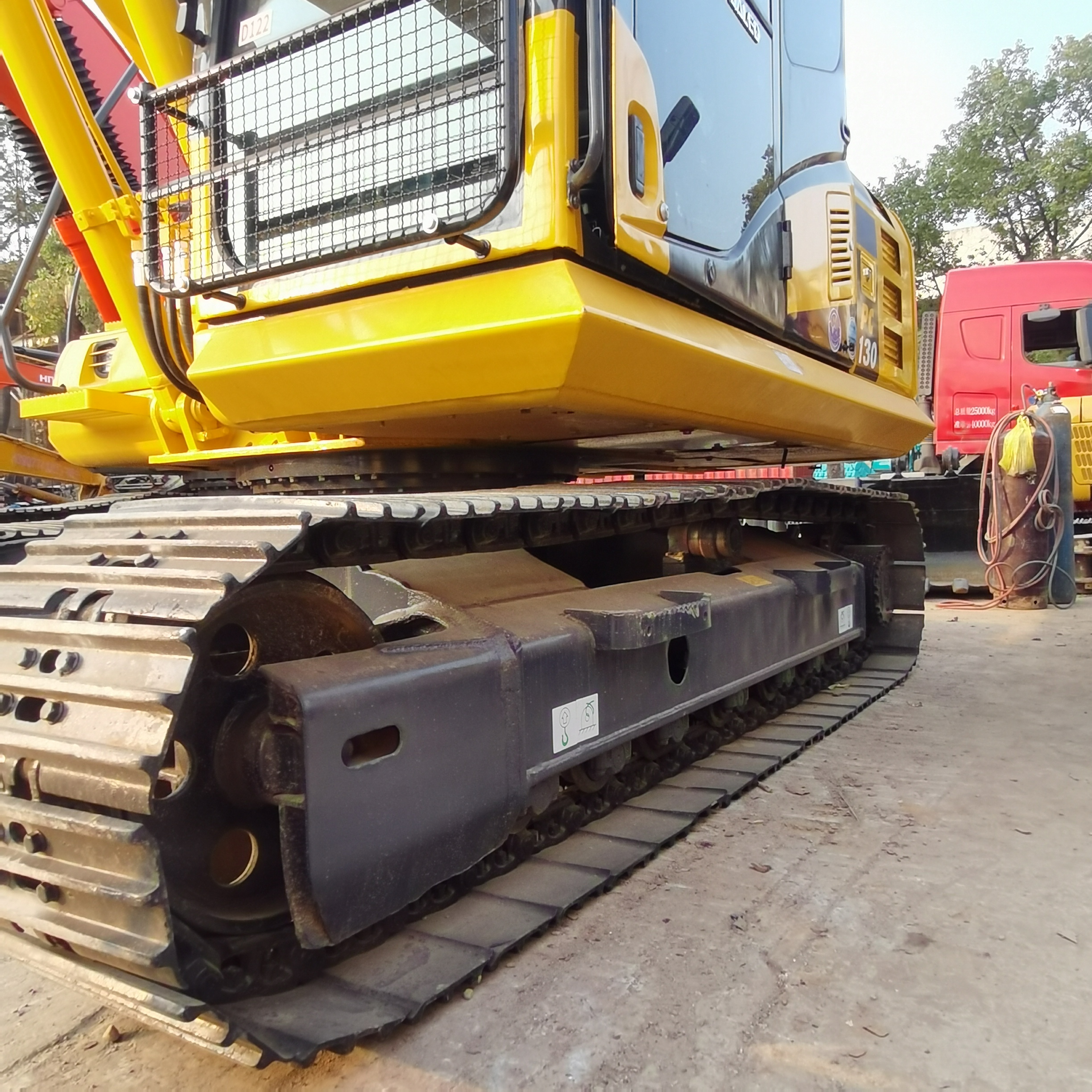 Used Komatsu Excavator PC200 PC130 PC70 in Good Condition with Original Hydraulic Valve