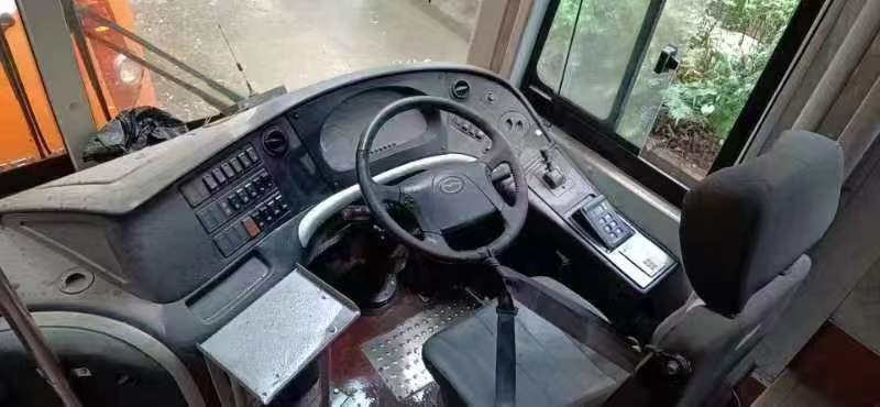 60 Seats Used Wuzhoulong Bus With Diesel Engine RHD Steering NO Accident