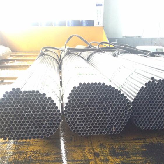 Seamless Welding Round Erw Black Pipe Carbon Steel Material For Hydraulic
