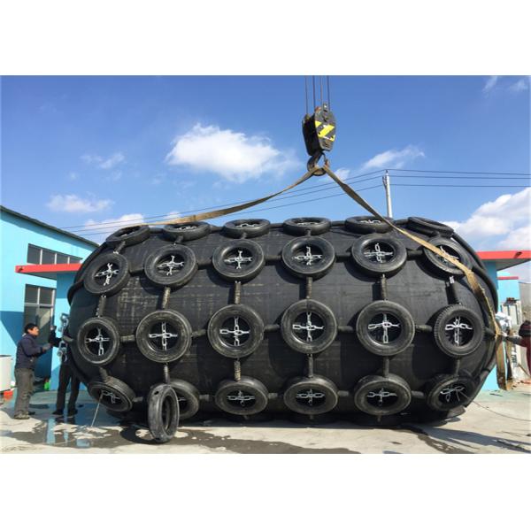 China Marine Black Inflatable Rubber Wharf Fender Ccs Certification factory