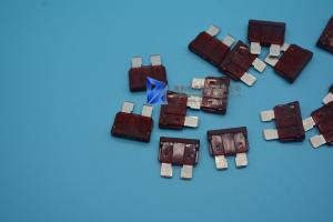 China 028707.5PXCN Blade Fuse 32V Littlfue Auto Insert Fuse 7.5A Auto Insurance Brown factory