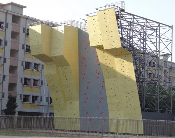 Anti Corrosion Fitness Climbing Wall School Outdoor Rock Climbing Wall Panels