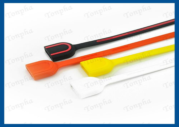 Promotional Thin Wristband Flash Drive Convenient Carrying Silicone Material