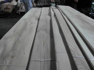 China Sliced Natural Olive Ash Wood Veneer Sheet factory