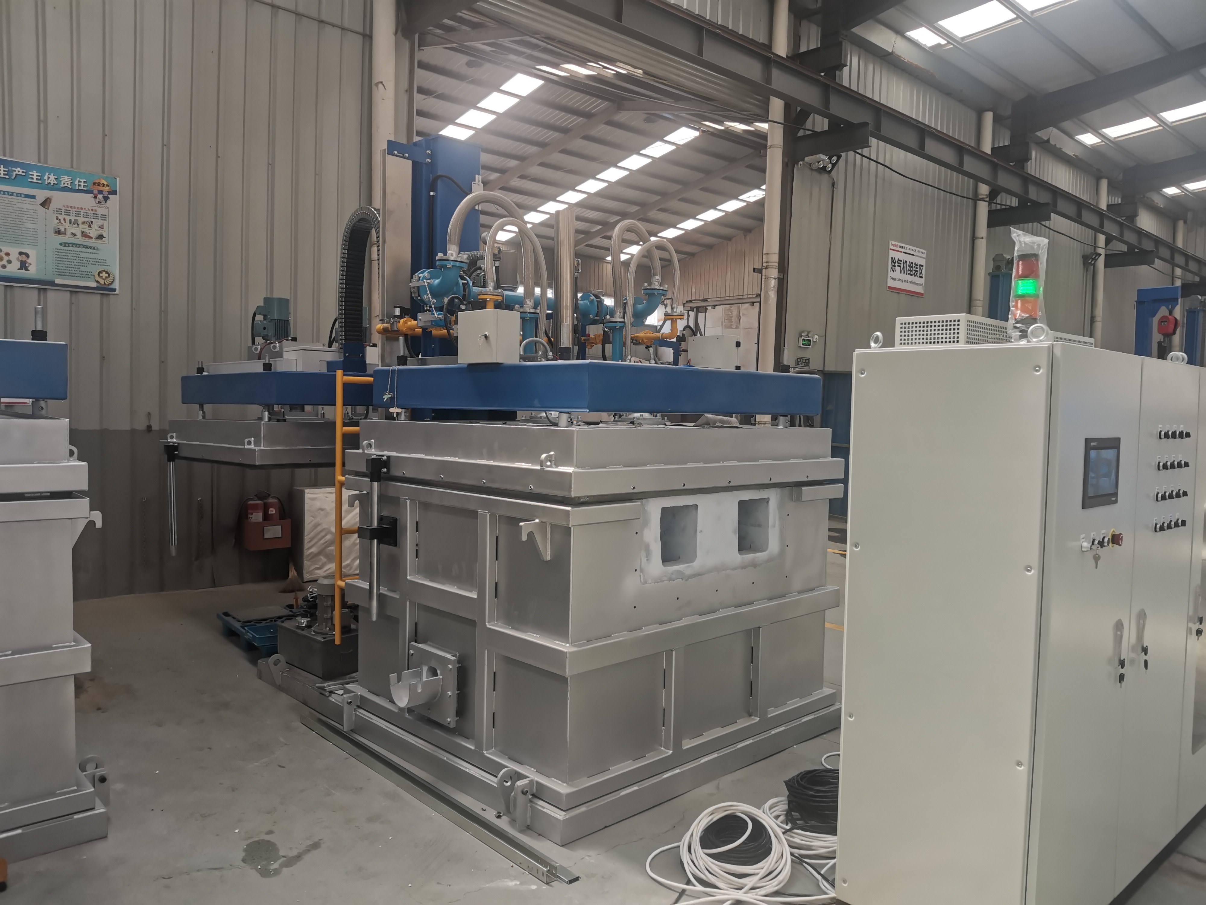 60% Degassing Efficiency Box Type In Line Rotary Degassing Unit 220V/380V Power Supply
