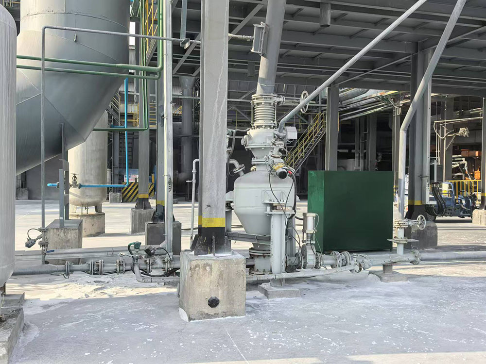 High-Efficiency Dense Phase Pneumatic Pump 0.5-50t/h Capacity Low Air Consumption For Cement/Fly Ash