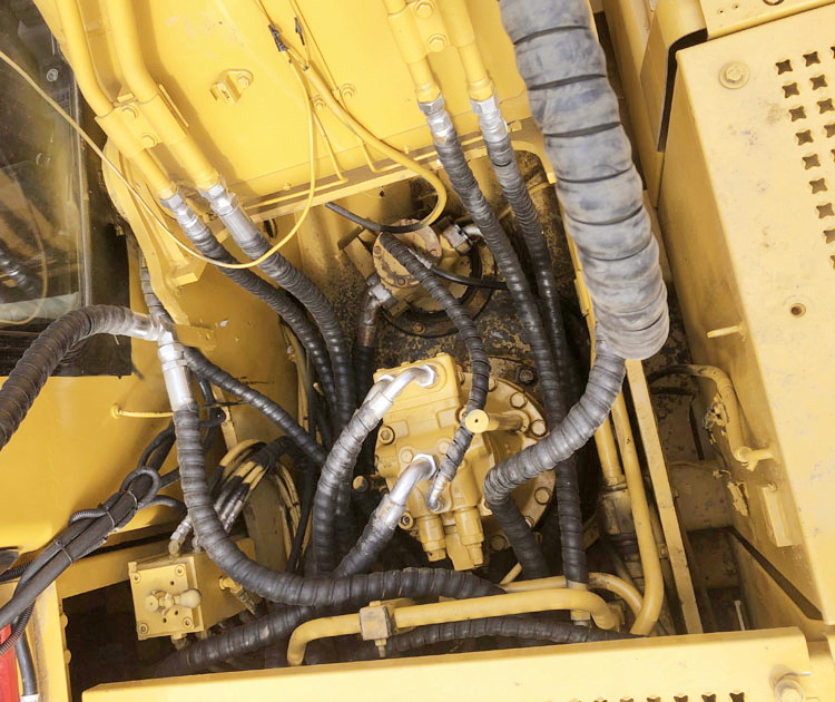 Japan Original CAT 325BL Excavator with Good Condition and Original Hydraulic Valve