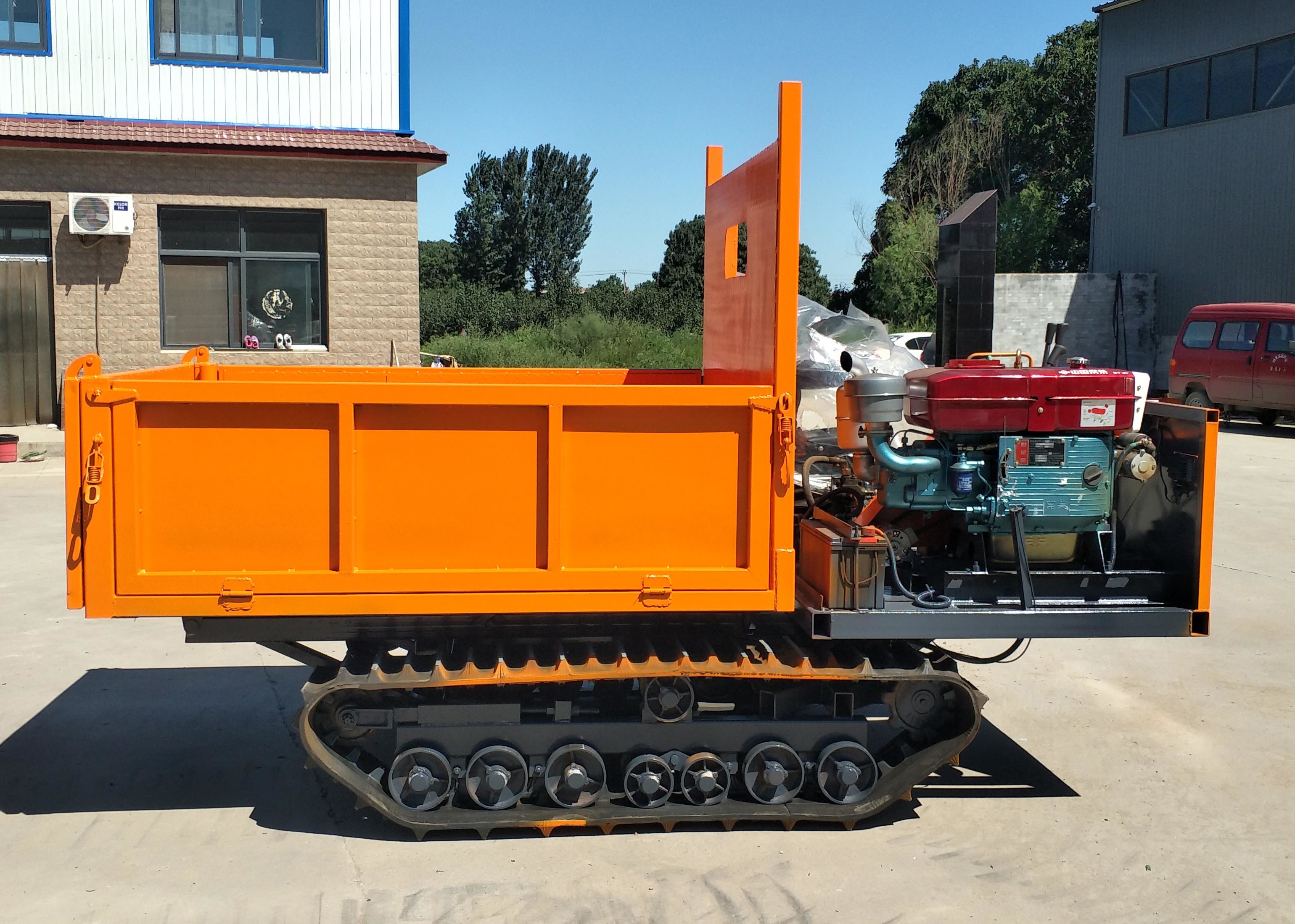 1MT Loading Capacity Crawler Mini Crawler Electric Start Rubber Tracked Transporter For Farming