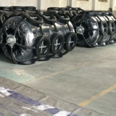 China Polyurethane EVA Foam Filled Fender With Chain Tyre Net factory