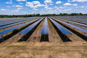 China 50kw Solar Sun Tracker Ground Mounting Solar Tracker Kit factory