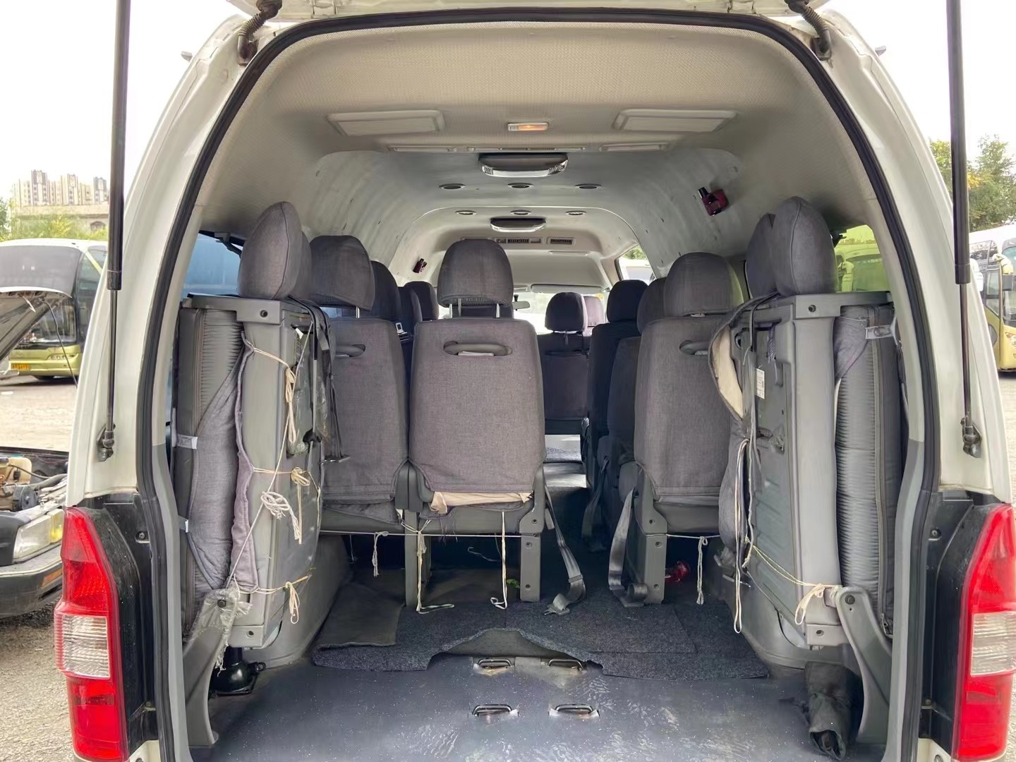 Chinese Brand Hiace 18seats Used Mini Van 3TZ Engine Gasoline 2016 Jinbei Hiace