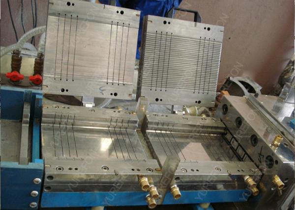 WPC Wood Plastic Composite Extrusion Line SJSZ 51 / 105 For PVC Window Profiles