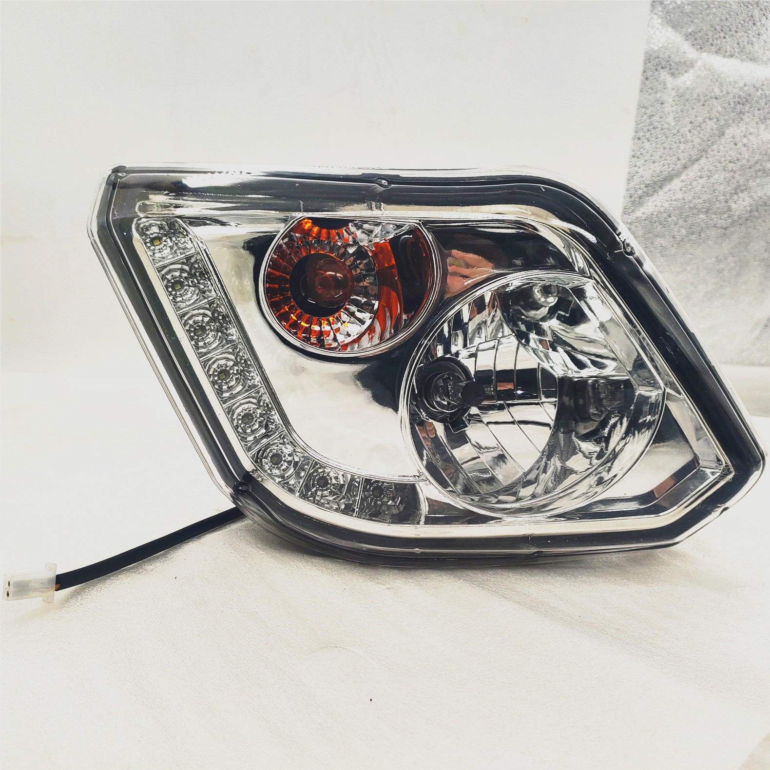Motorcycle Lighting System Directly Supply Tricycle Headlight for Sea/Express Shipping