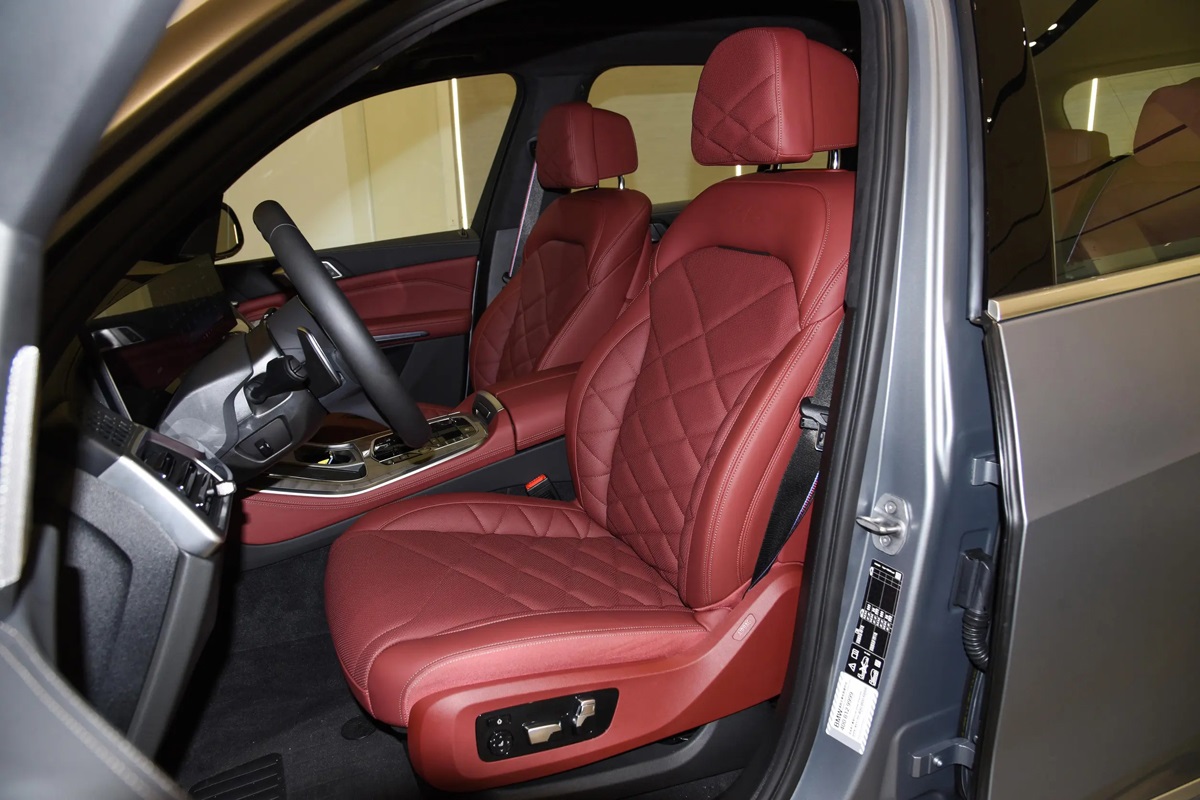 BMW X5 Mild Hybrid Used Car 5 Doors 5 Seats 3.0T L6 48V Sports SUV 250km/h Multi-function Steering Wheel