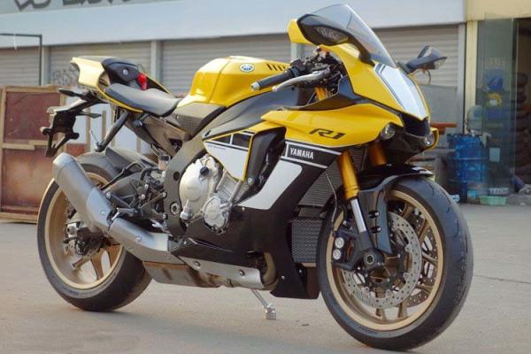 Yamaha 1000cc Motorcycle With Liquid Cooled , 4 Stroke Electric Touring