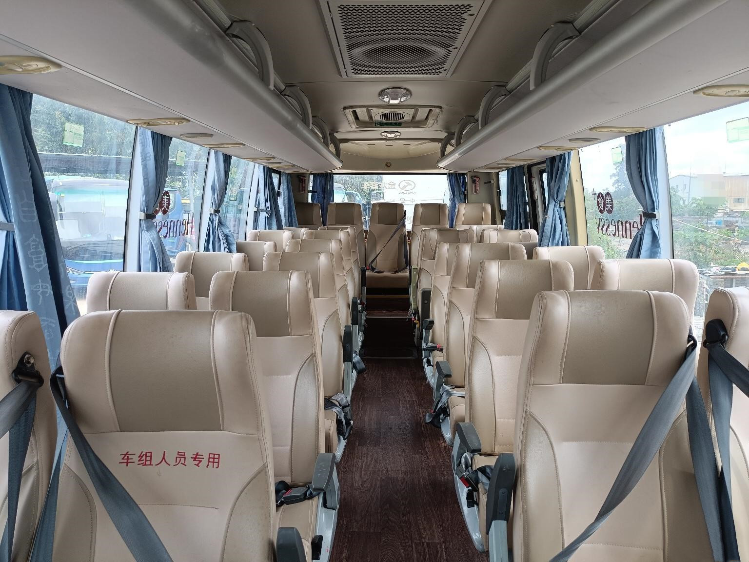 Xmq6759 Second Hand Bus Kinglong 30 Seater Used Luxury Coach Bus