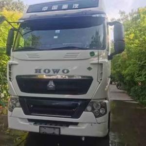 China HW76 Comfortable Cabin Sinotruk Howo Tractor Truck for Heavy Load Transportation factory