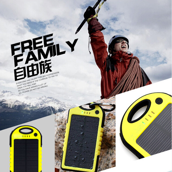 China Dual usb solar charger 5000mAh full capacity solar charger factory