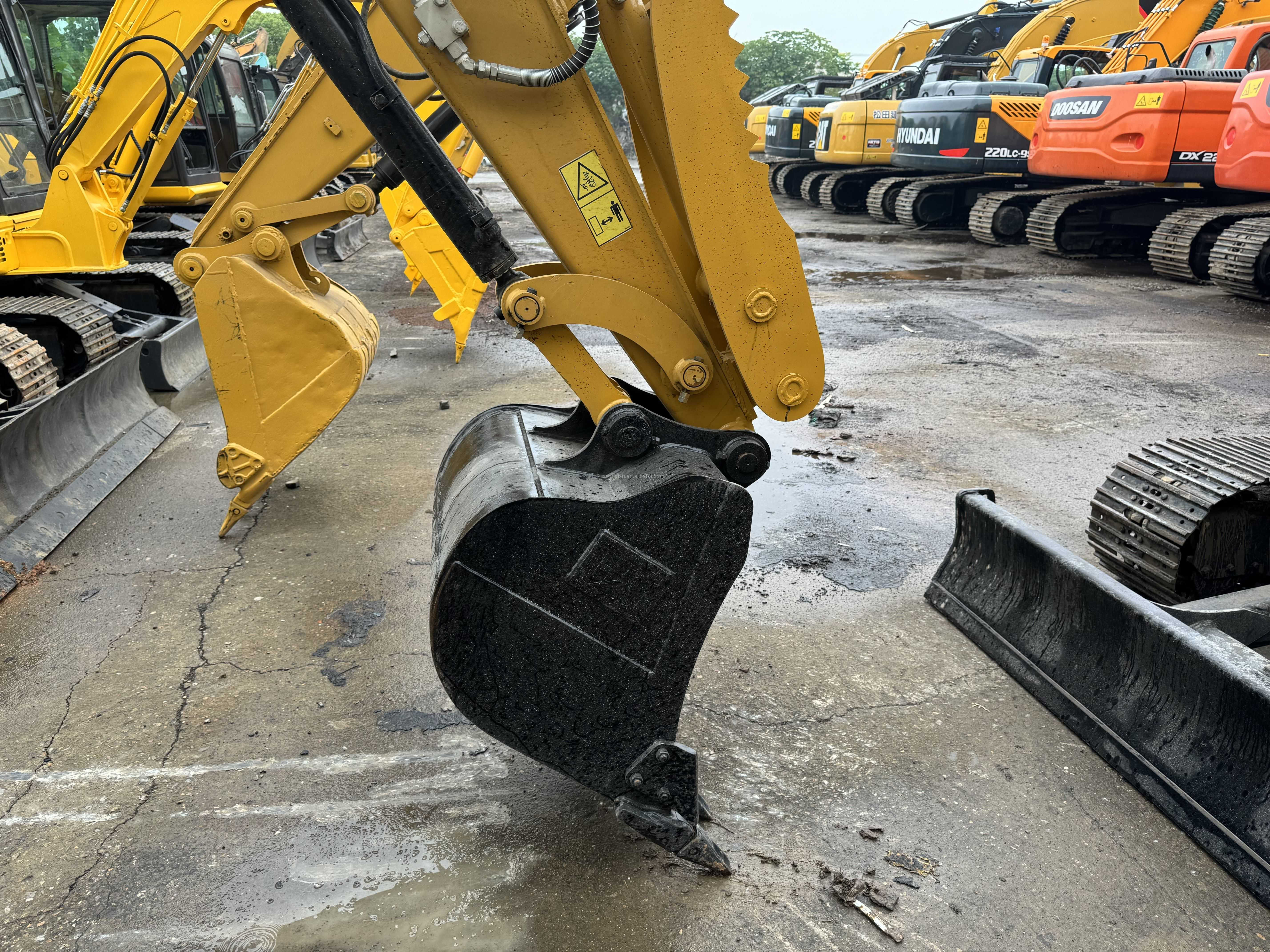 Caterpillar CAT 306 excavator small crawler mini excavator perfect condition crawler