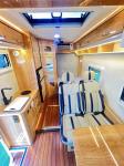 Isuzu 190 Hp Travel Trailer Motorhomes Seamless For Customer S Requirement