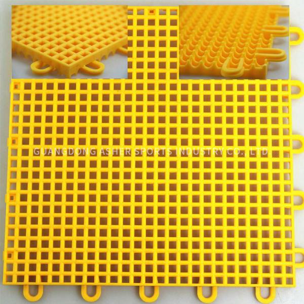 Recyclable PP Interlocking Sports Flooring , Shock Absorbing Sport Court