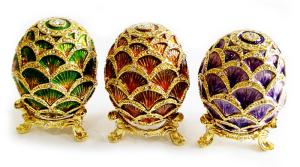 China Vintage Trinket Box Faberge Egg Jewelry Box Antique Engraved Easter Egg Jewerly Box Trinket Box Hinged Ring Holder factory