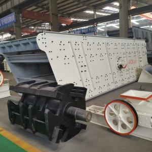 China Heavy Duty Silica Sand Vibrating Screen Machine Vibratory Screen Separator factory