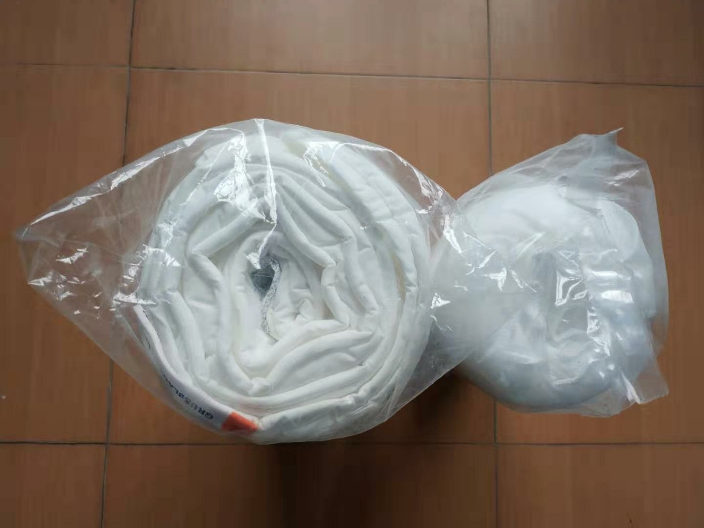Comforters Quilt Pillow Coiling And Packing Machine 4Pieces Min