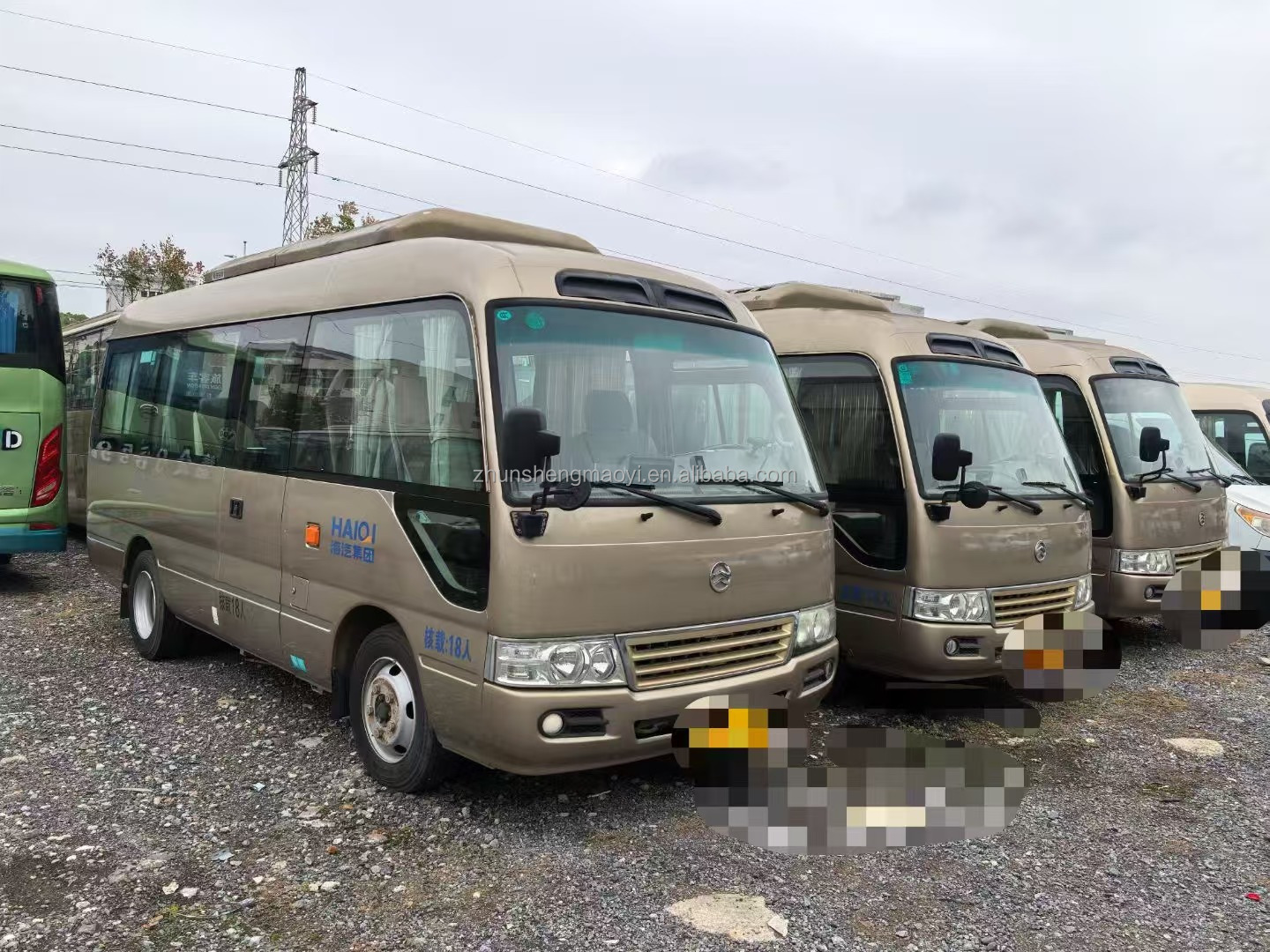 18-Seater Mini Bus with Manual Transmission and Diesel Engine Excellent Condition