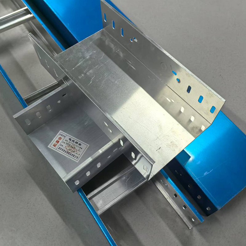 50mm-150mm Aluminum Ladder Tray Non Flammable Fire Resistance Width 100mm-1000mm