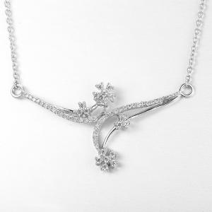 China Symmetrical Twin Flower 925 Sterling Silver Necklaces 4.98g St Christopher Pendant on sale