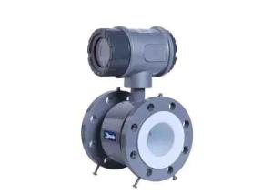 China Magnetic flow meter in sewage treatment plant PN16 Liner: Rubber, DN150 factory