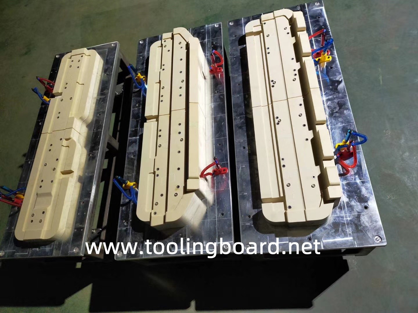 Different dimension epoxy and pu tooling board available 750x500x50/75/100mm,1000x500x50/75/100mm,1500x500x30~100mm