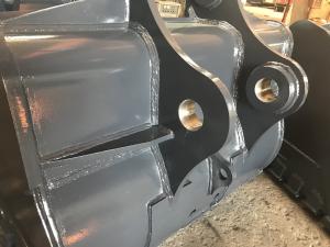 China Yellow Hardox450 Excavator Rock Bucket With Strength Teeth And 700-1000kg Weight factory