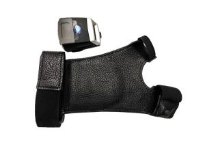 China Wireless Bluetooth 2d Barcode Scanner With Wrist Armband Trigger Glove Wearable factory