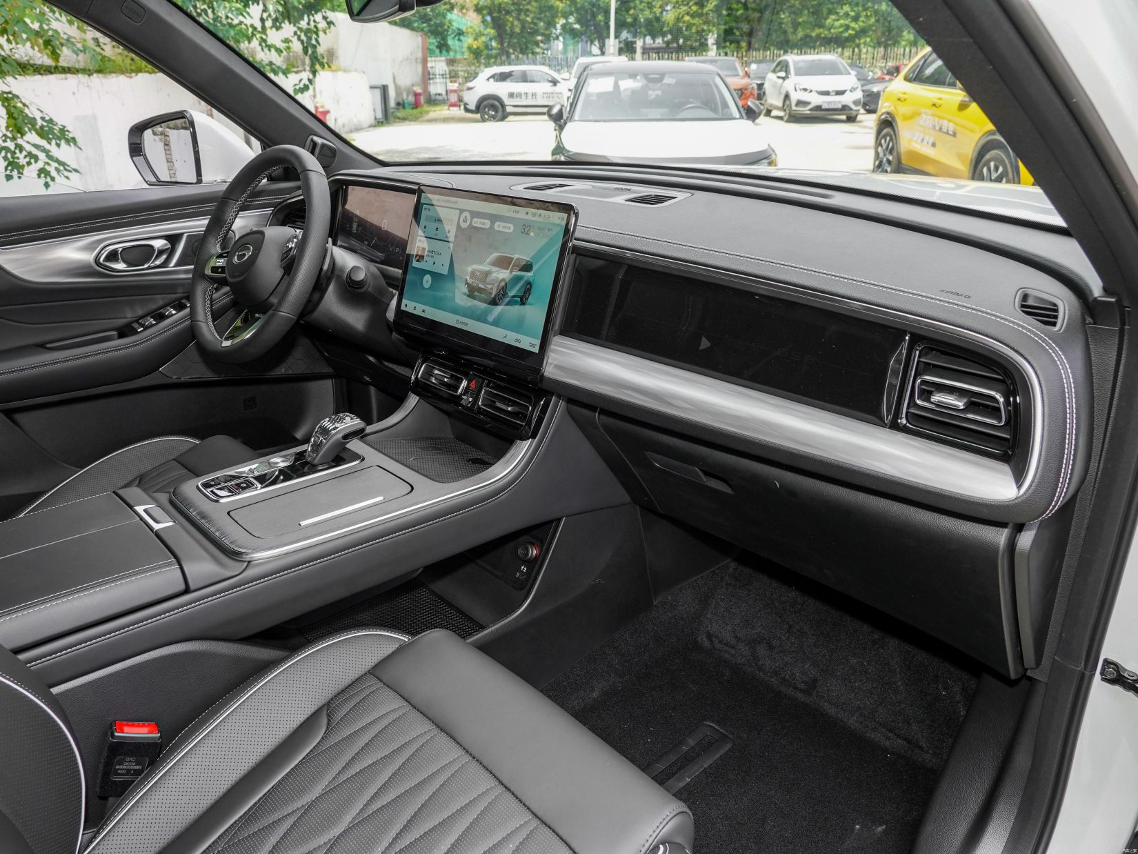 2024 Passenger Motor City Gac Trumpchi GS8 2.0t Turbo Car with Maximum Power 150-200Ps and High Speed Automobile