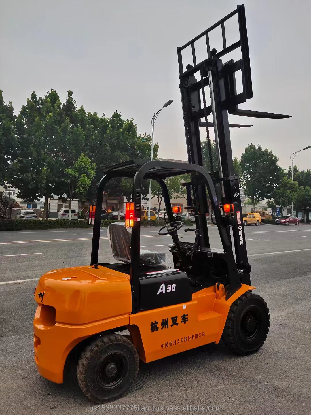 Year 2012 Used Hangzhou A30 Forklift Diesel Forklift