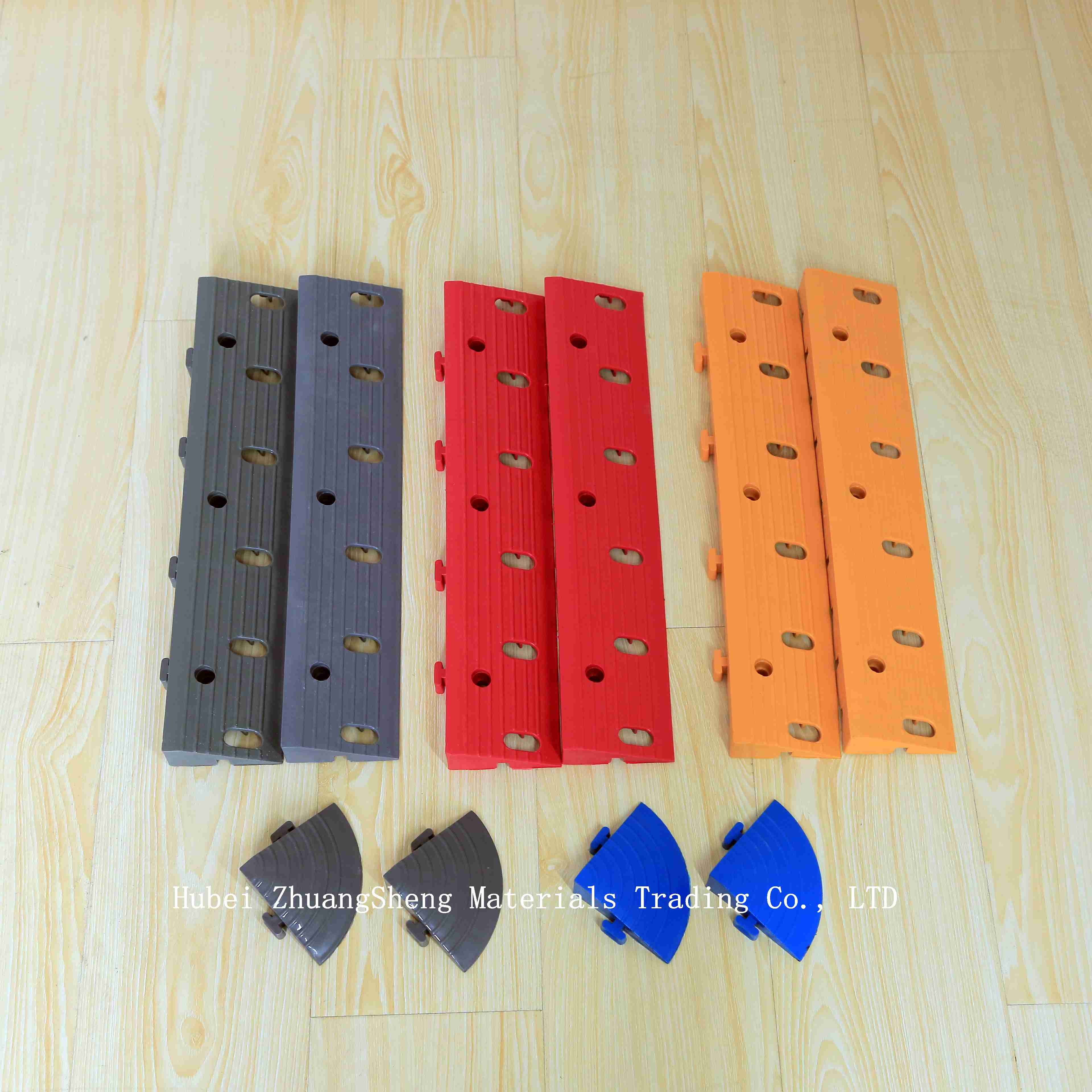 2.8mm Plastic Permeable Floor / Car Wash Grille Floor / Corrugated Plastic Floor Protection Sheets Board