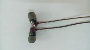 China in ear high quality earphone with mic, and the cord is PVC material (MO-EM005) factory