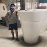 Unique Modern Fiberglass Flower Pots Glossy Finished For Indoor Outdoor Decor